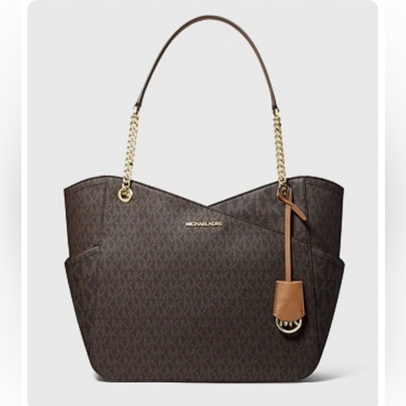 MICHEAL KORS BAG GIVEAWAY TONIGHT!!! - Picture 2 of 4